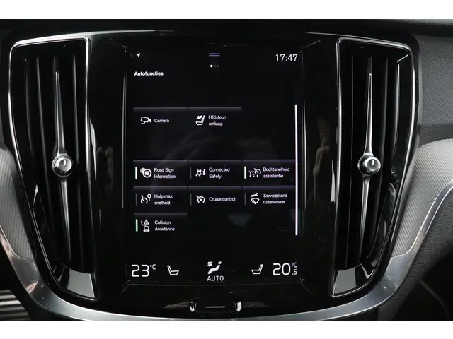 Volvo S60 2.0 T4 R-Design 2020 Benzine 16