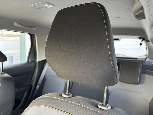 Dacia Duster 1.0 TCe 100 ECO-G Extreme 2023 LPG/Gas 28