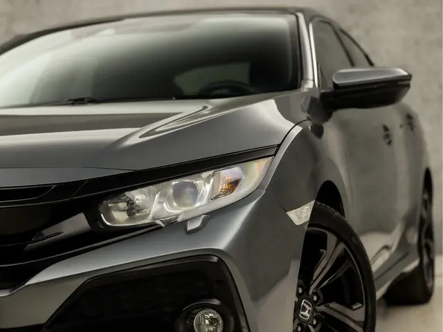 Honda Civic 1.0 i-VTEC Sport 2017 Benzine 13