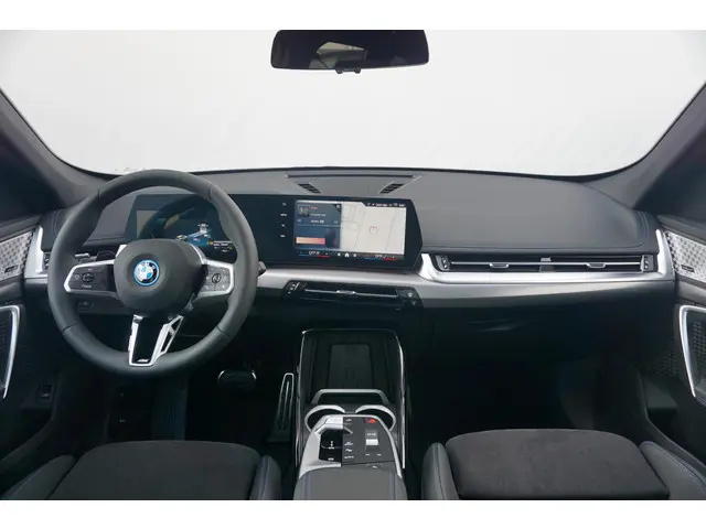BMW iX1 eDrive20 2024 Elektrisch 9