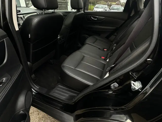 Nissan X-Trail 1.6 DIG-T Connect Edition 2015 Benzine 16