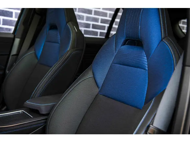 Lynk & Co 01 1.5 Business Edition 2025 Hybride Benzine 33