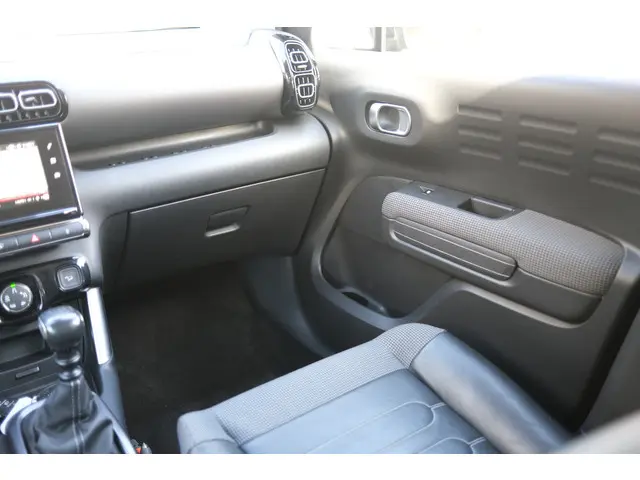 Citroën C3 Aircross PT130 Shine 2019 Benzine 51
