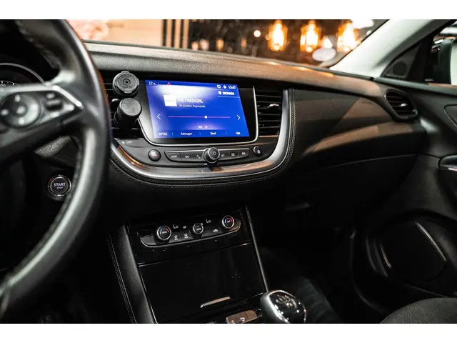 Opel Grandland X 1.2 Turbo Innovation 2017 Benzine 10