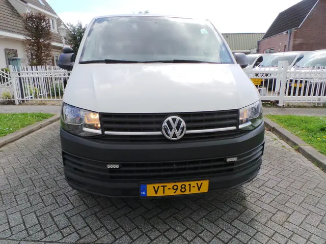 Volkswagen Transporter 2
