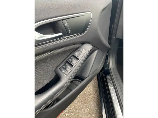 Mercedes-Benz A-Klasse 180 4U3 2013 Benzine 20