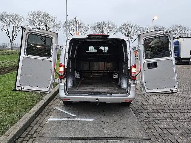 Mercedes-Benz Vito 119 CDI 2021 Diesel 11