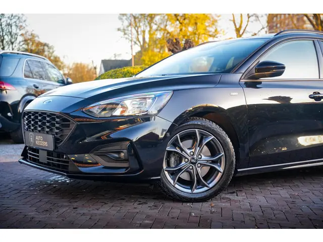 Ford Focus Wagon 1.0 EcoBoost ST Line 2019 Benzine 35