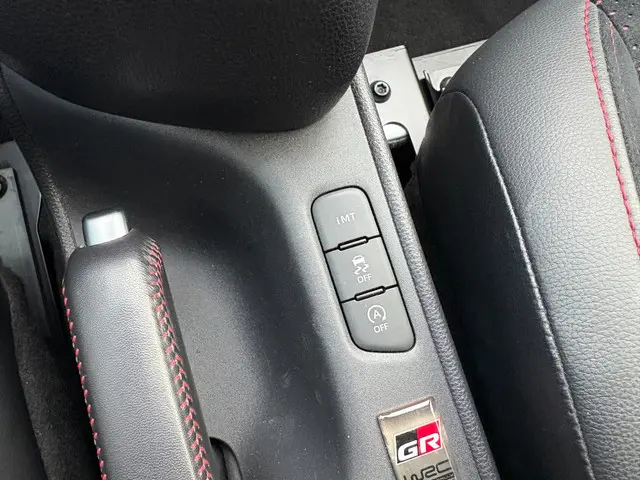 Toyota Yaris 1.6 GR Performance 2021 Benzine 18