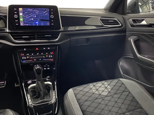 Volkswagen T-Roc 1.5 TSI R Line 2025 Benzine 31