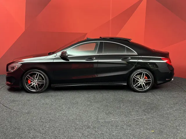 Mercedes-Benz CLA CLA 250 Edition 1 2013 Benzine 17
