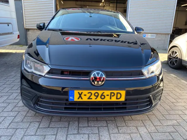Volkswagen Polo 2