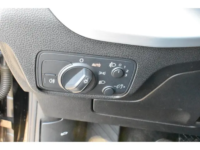 Audi Q2 35 TFSI CoD Sport 2019 Benzine 28