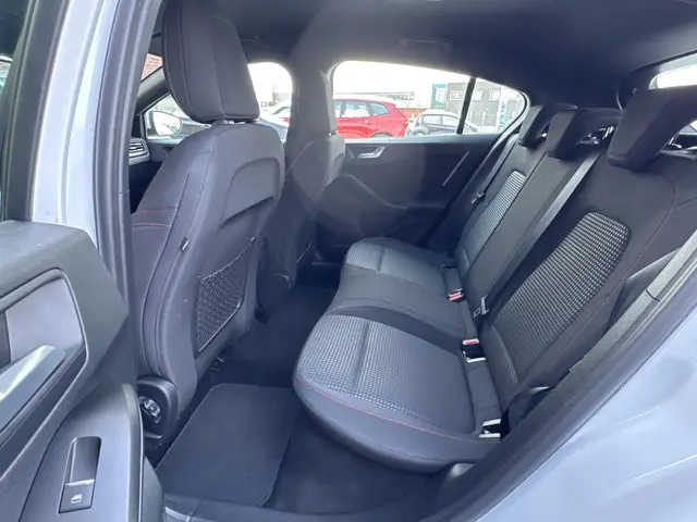 Ford Focus 1.5 EcoBoost ST Line Business 2020 Benzine 18