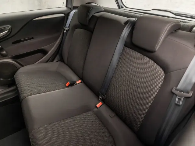 Fiat Punto Evo 0.9 TwinAir Sport 2013 Benzine 14