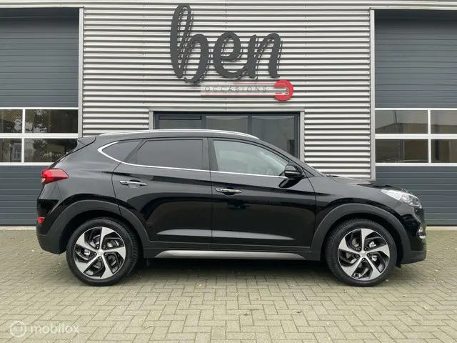 Hyundai Tucson 1.6 T-GDi Premium 4WD. BOMVOL!!! 2016 Benzine 8