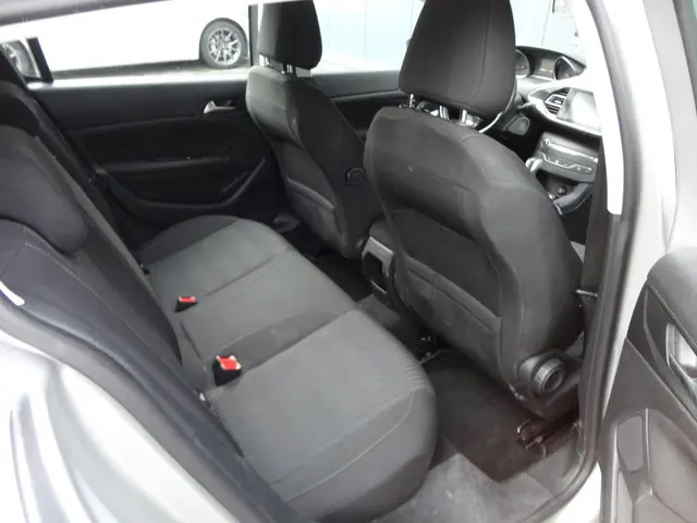 Peugeot 308 1.2 PureTech Blue Lease 2016 Benzine 14