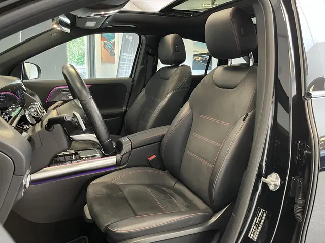 Mercedes-Benz GLA 250 e AMG Line 2020 Hybride Benzine 13