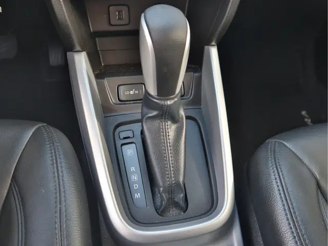 Suzuki Vitara 1.6 Exclusive 2018 Benzine 19