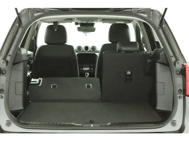 Suzuki Vitara 1.5 Hybrid Style 2025 Hybride Benzine 24