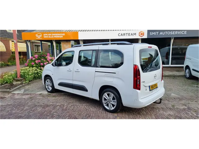 Opel Combo Tour 1.2 Turbo L2H1 Edition 7p. 2020 Benzine 41