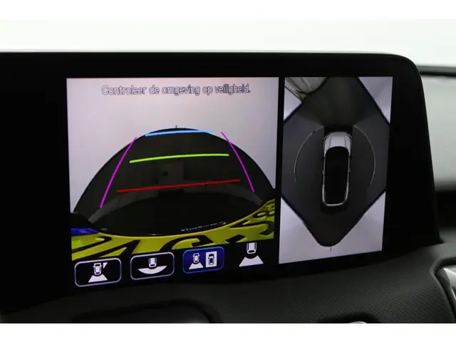 Toyota Urban Cruiser Executive 61 kWh 2026 Elektrisch 8