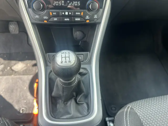 Suzuki S-Cross SX4 1.6 Exclusive 2014 Benzine 14