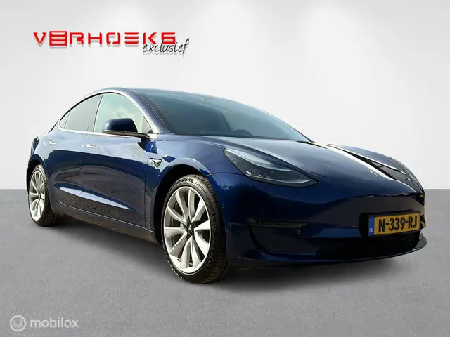 Tesla Model 3 3