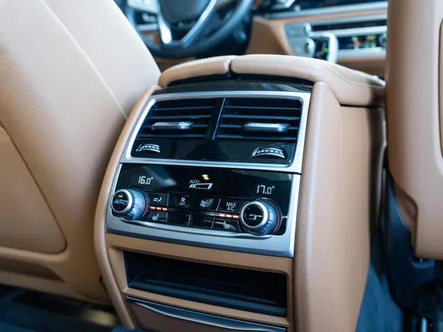 BMW 7 Serie Limousine 740Ld xDrive 2021 Diesel 38