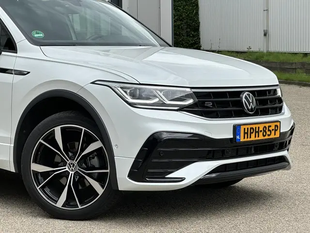 Volkswagen Tiguan 1.5 TSI R-Line 2023 Benzine 33