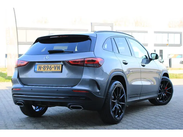 Mercedes-Benz GLA 180 AMG 2022 Benzine 5