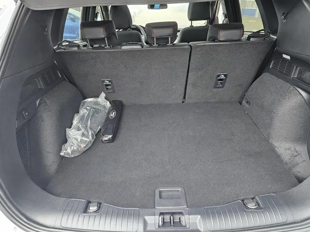 Ford Kuga 2.5 FHEV ST-Line X 2024 Hybride Benzine 11