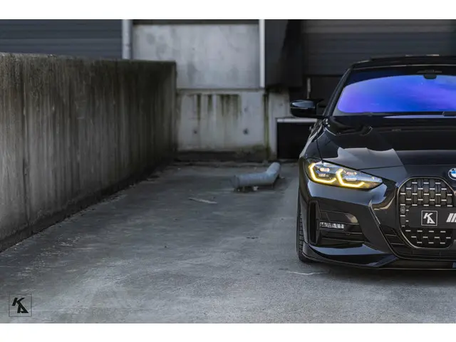 BMW 4 Serie Coupé 420d High Executive 2022 Diesel 69