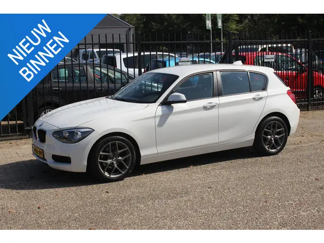 BMW 1 Serie 114i EDE Business 2012 Benzine