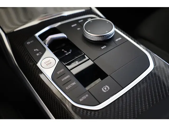 BMW 3 Serie Touring 330e 2025 Hybride Benzine 18