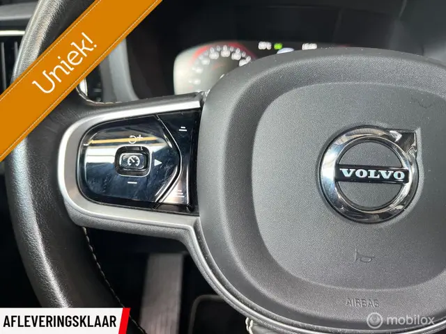 Volvo S60 2.0 T5 R-Design 2020 Benzine 19