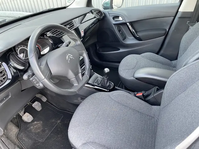 Citroën C3 1.2 PureTech Collection 2016 Benzine 3