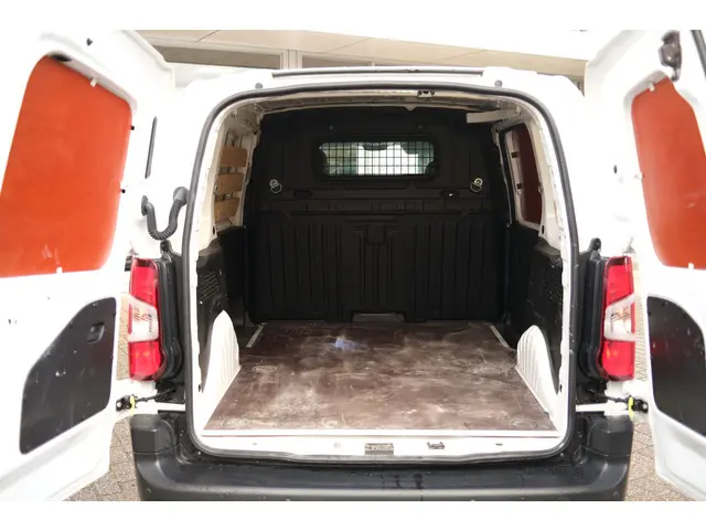 Citroën Berlingo Van BlueHDi 75 2021 Diesel 10