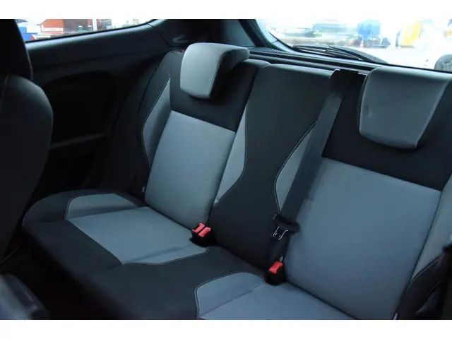 Ford Fiesta 1.6 ST1, 182 PK 2015 Benzine 14