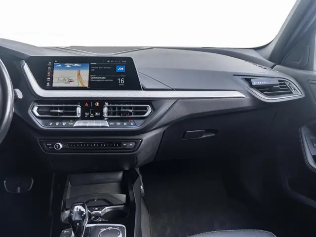 BMW 1 Serie 118i 2021 Benzine 9