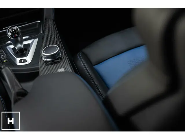 BMW M3 3-serie 30 Jahre Edition 2017 Benzine 17