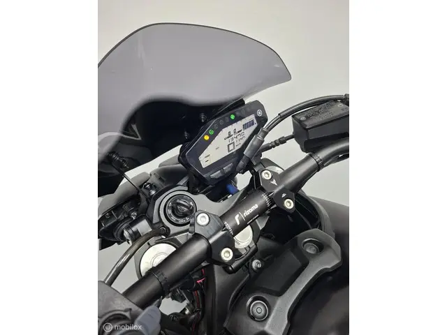 Yamaha MT 09 ABS 2017 Benzine 9