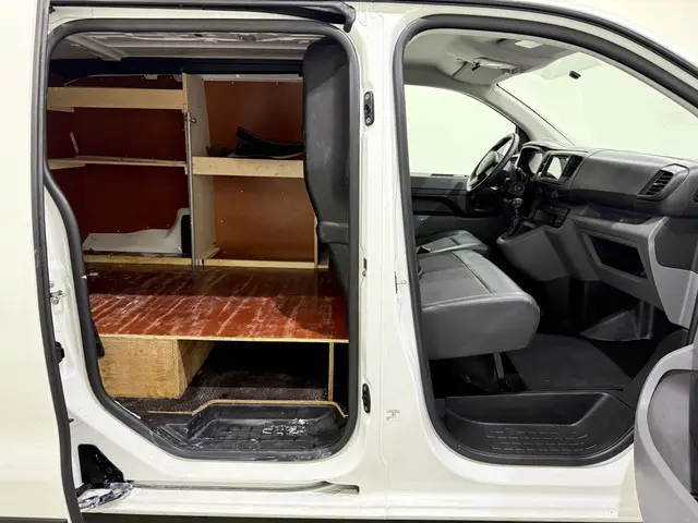 Toyota ProAce Compact 1.5 D-4D Cool Comfort 2021 Diesel 29