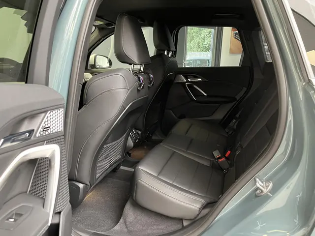 BMW X1 xDrive30e X-Line 2023 Hybride Benzine 19