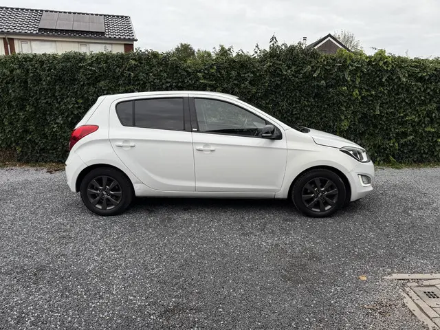 Hyundai i20 1.2i i-Motion 2014 Benzine 2