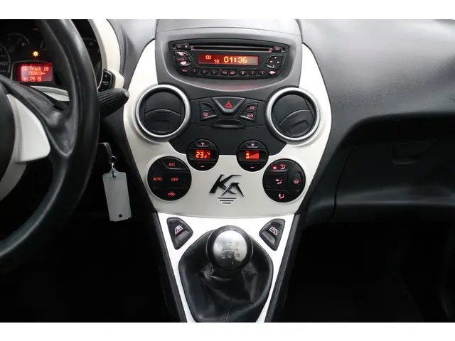 Ford Ka 1.2 Titanium X start/stop 2012 Benzine 10