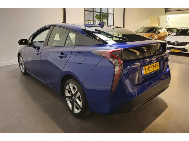 Toyota Prius 1.8 Dynamic 2018 Hybride Benzine 7