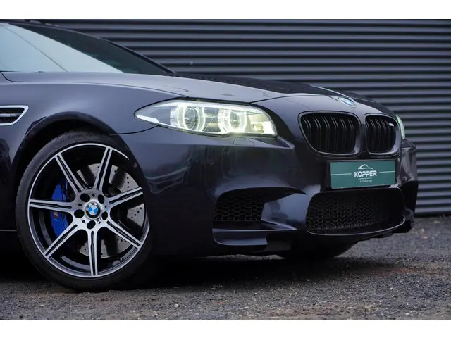 BMW M5 5-serie Competition Edition 2017 Benzine 32