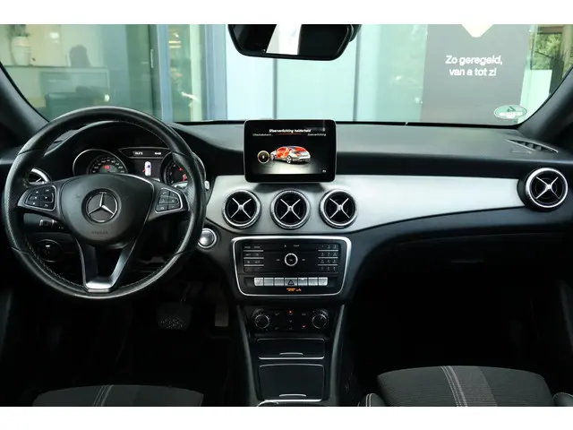 Mercedes-Benz CLA 250 Sport 4MATIC 2017 Benzine 14