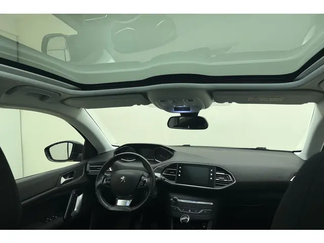 Peugeot 308 SW 1.2T Blue Lease Executive 2020 Benzine 29